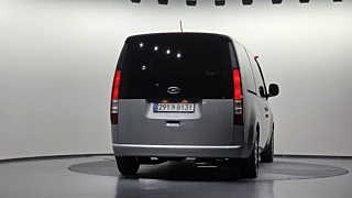 HYUNDAI STARIA 2023