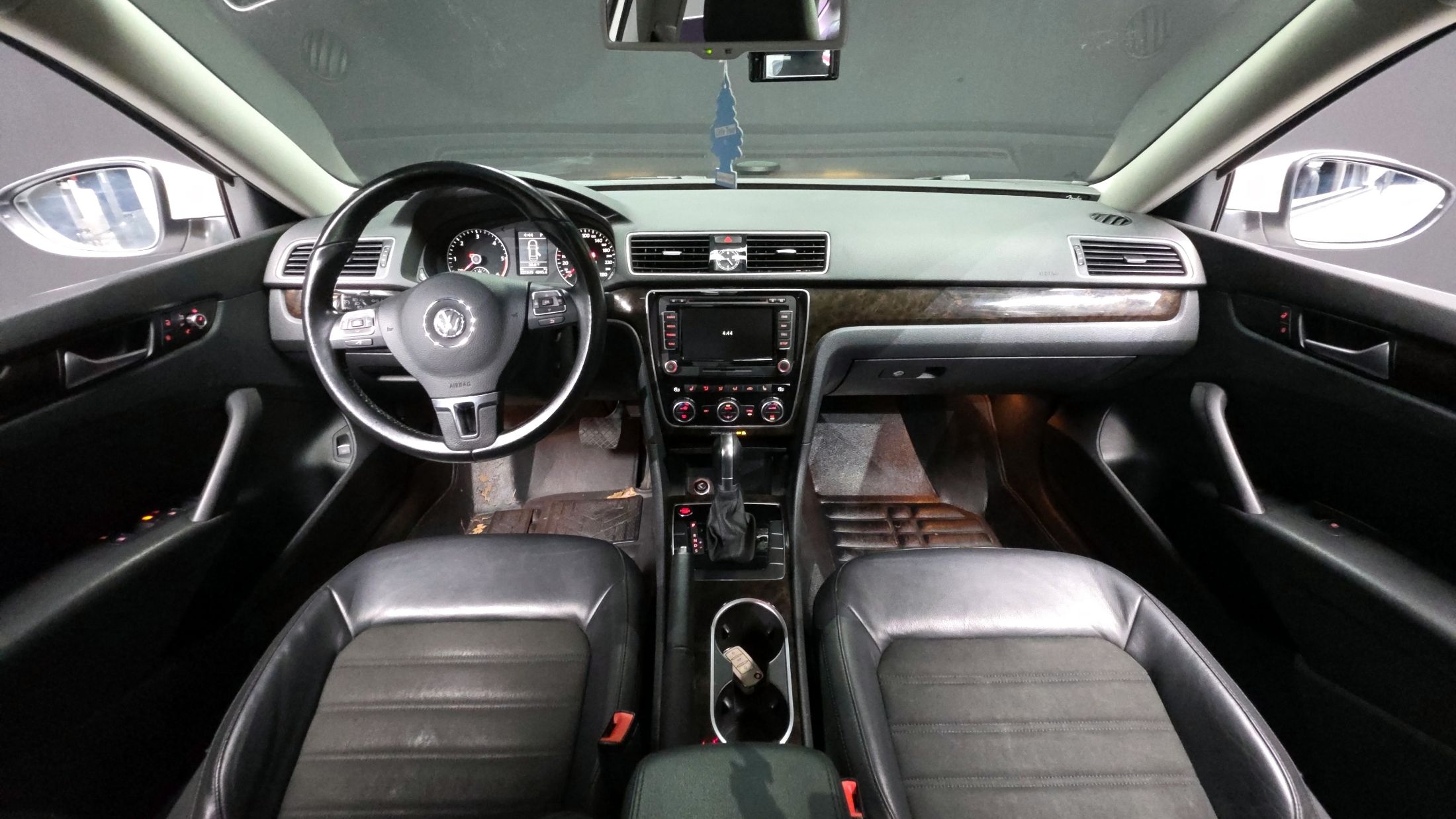 VOLKSWAGEN PASSAT 2015
