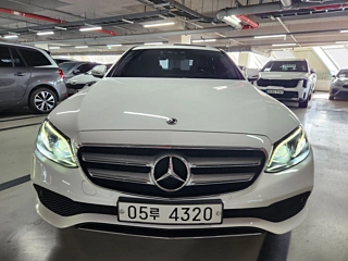 MERCEDES BENZ E-CLASS W213 2018