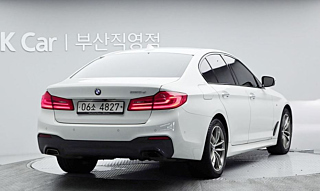 BMW 5-SERIES G30 2017