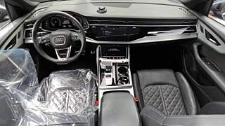 AUDI Q8 4M 2021
