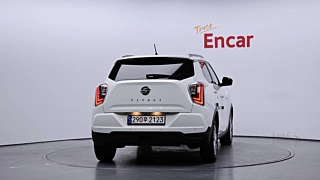 SSANGYONG TIVOLI VERY NEW 2021