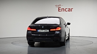 BMW 5-SERIES G30 2021