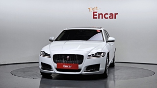 JAGUAR XF X260 2016