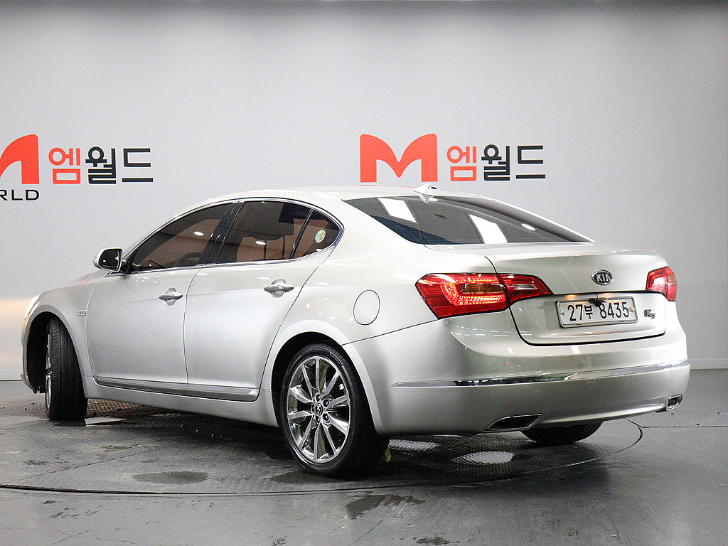 KIA K7 2010