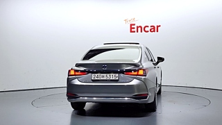 LEXUS ES300H 2022