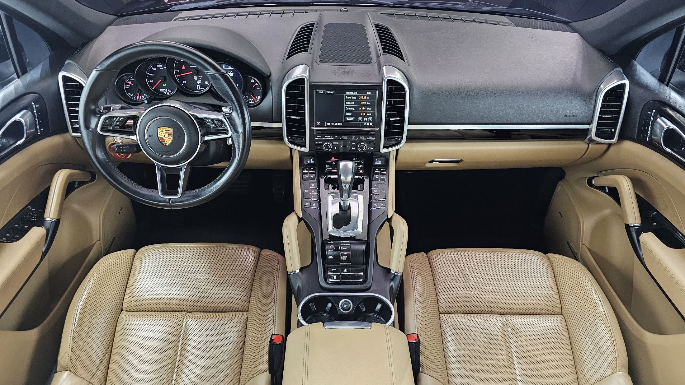 PORSCHE CAYENNE 2015