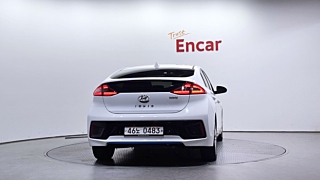 HYUNDAI IONIQ HYBRID 2016