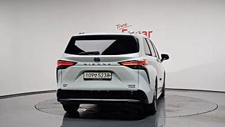 TOYOTA SIENNA 2023
