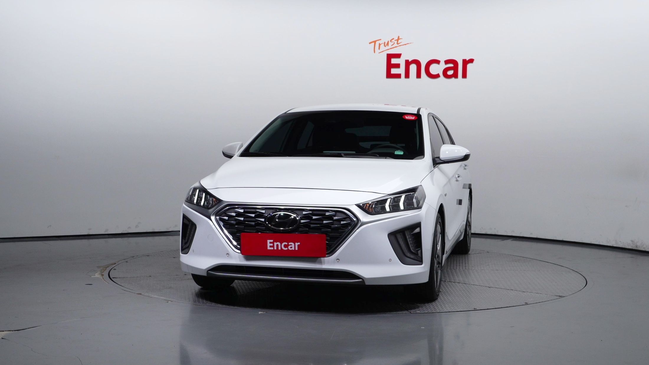 HYUNDAI IONIQ HYBRID 2019