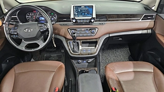 HYUNDAI STAREX GRAND  Urban 9 Seater 2020