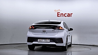 HYUNDAI IONIQ HYBRID 2019