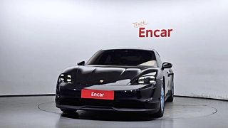 PORSCHE TAYCAN 2021