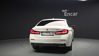 BMW 5-SERIES G30 2021