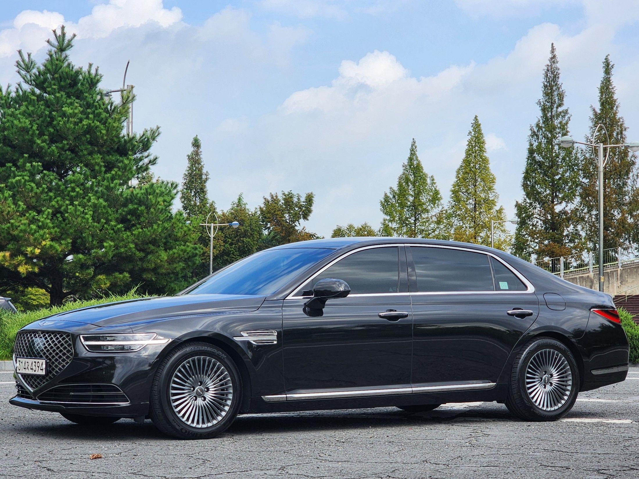 GENESIS G90 2019