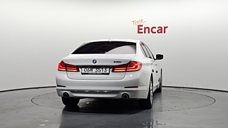 BMW 5-SERIES G30 2018