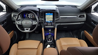 SAMSUNG QM6 2021