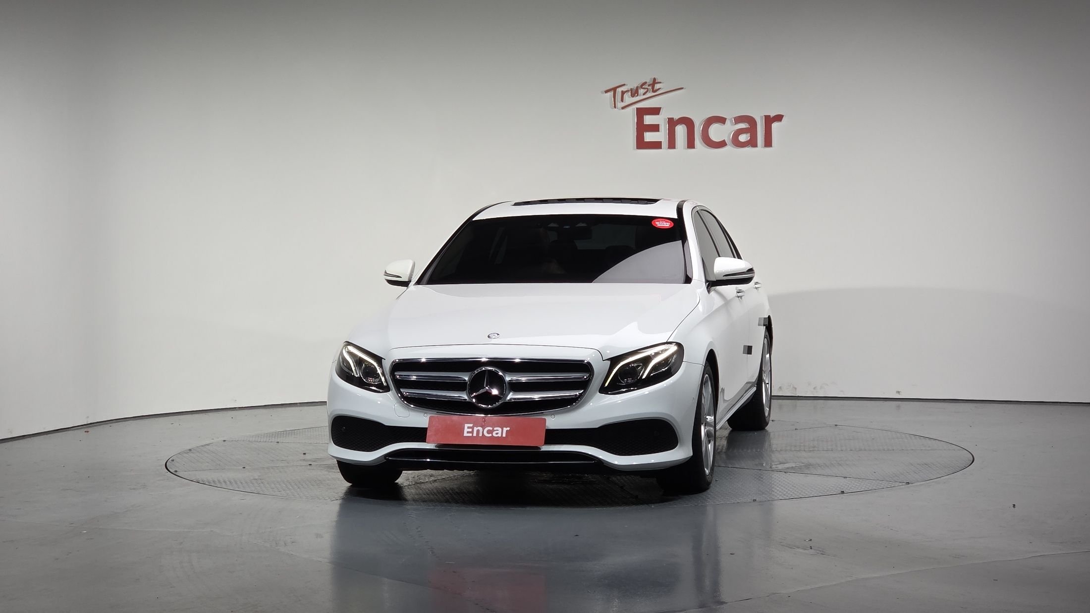 MERCEDES BENZ E-CLASS W213 2017