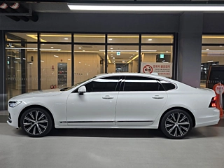 VOLVO S90  2025