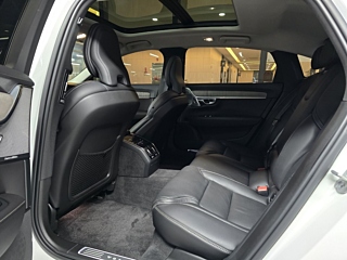 VOLVO S90  B5 2025