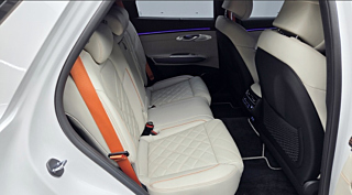 GENESIS GV70 2025