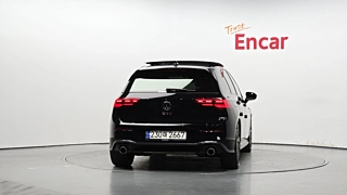 VOLKSWAGEN GOLF  8 GENERATION 2.0 GTI 2023