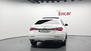 MERCEDES BENZ C-CLASS W206 2023