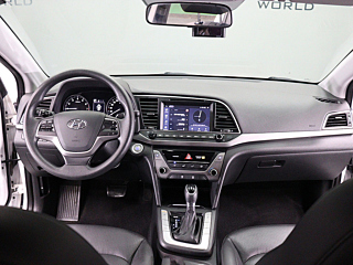 HYUNDAI AVANTE AD 2017