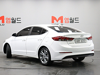 HYUNDAI AVANTE AD 2017