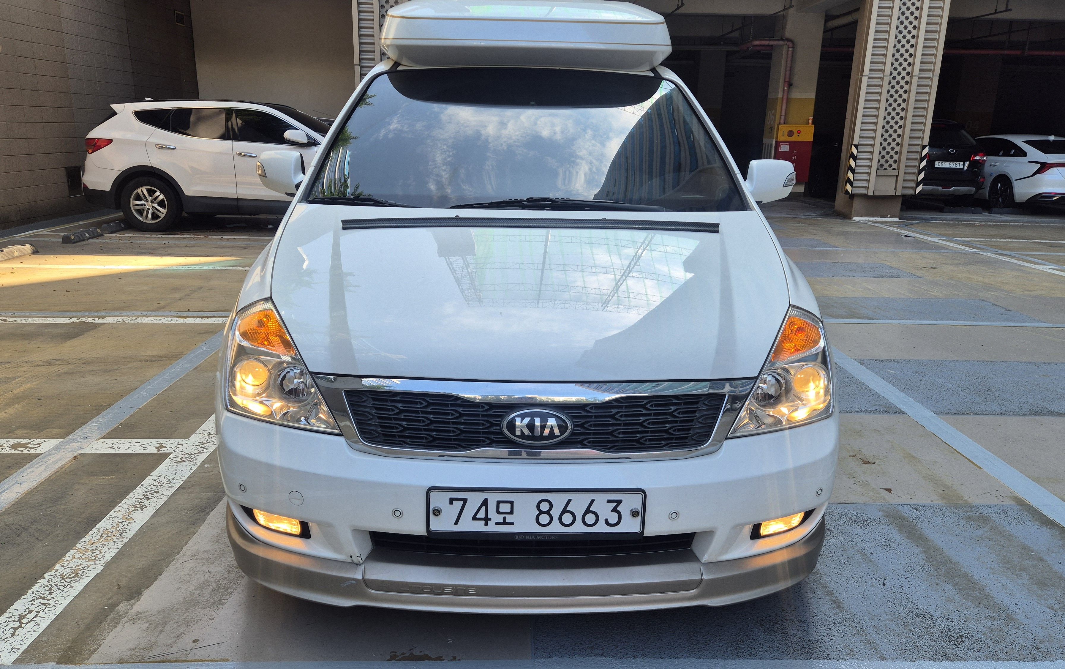 KIA CARNIVAL R 2013