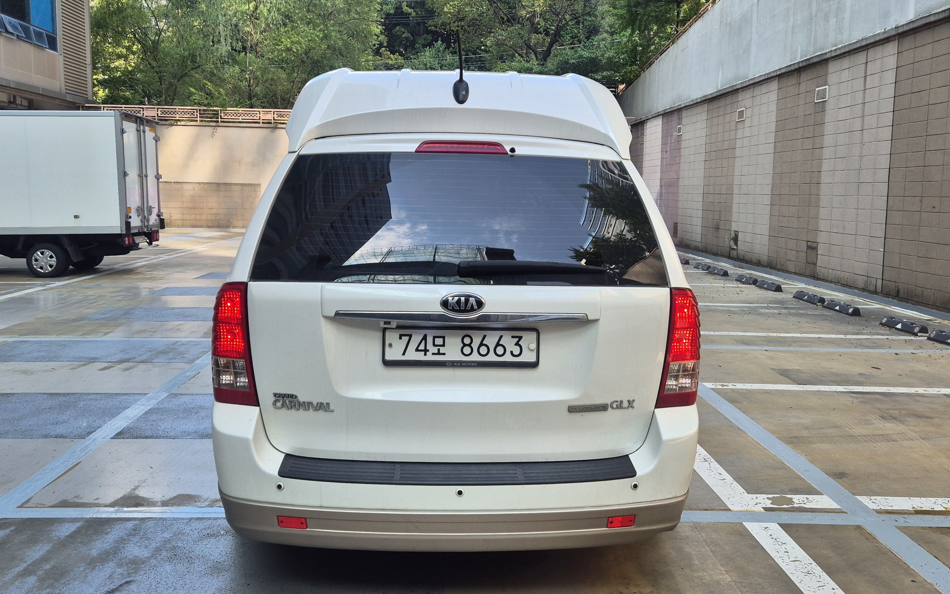 KIA CARNIVAL R 2013