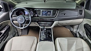 KIA CARNIVAL 2018