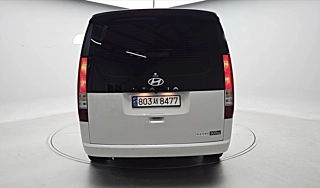 HYUNDAI STARIA  2025