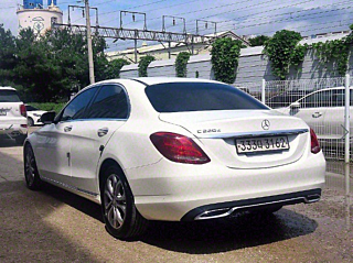 MERCEDES BENZ C-CLASS W205 2016