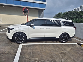 KIA CARNIVAL 2024