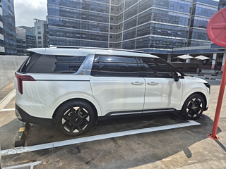 KIA CARNIVAL 2024