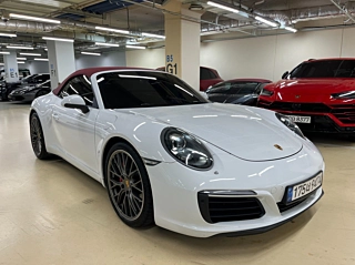 PORSCHE 911 2016