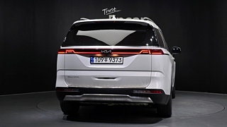 KIA CARNIVAL 2023