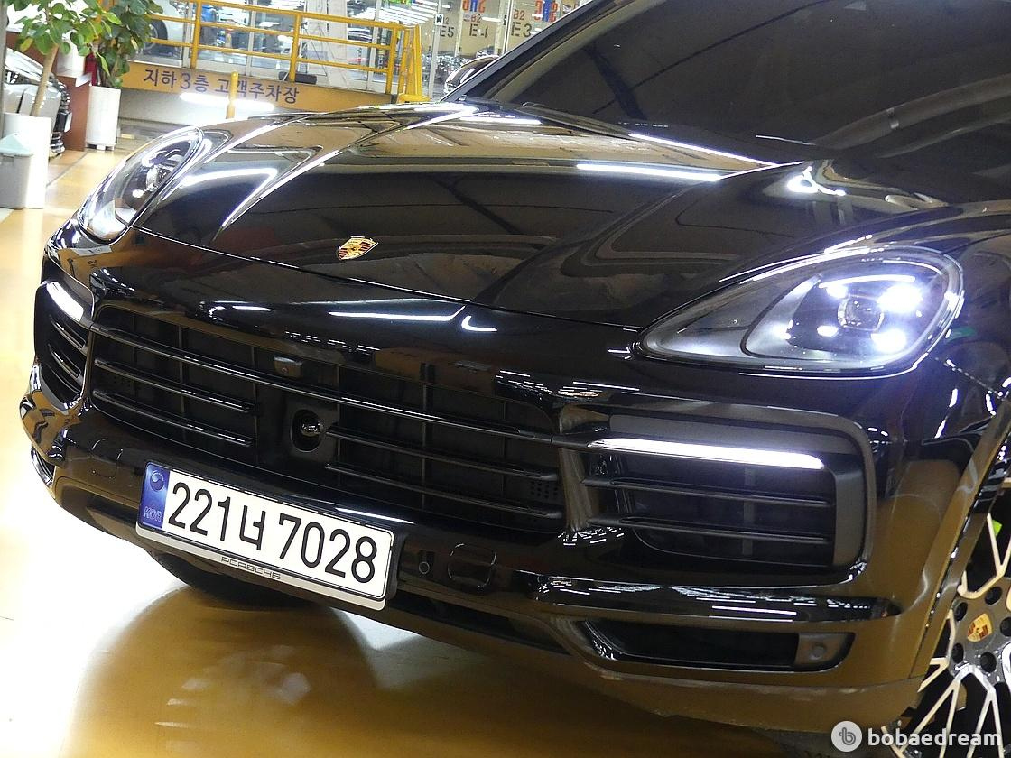 PORSCHE CAYENNE PO536 2023