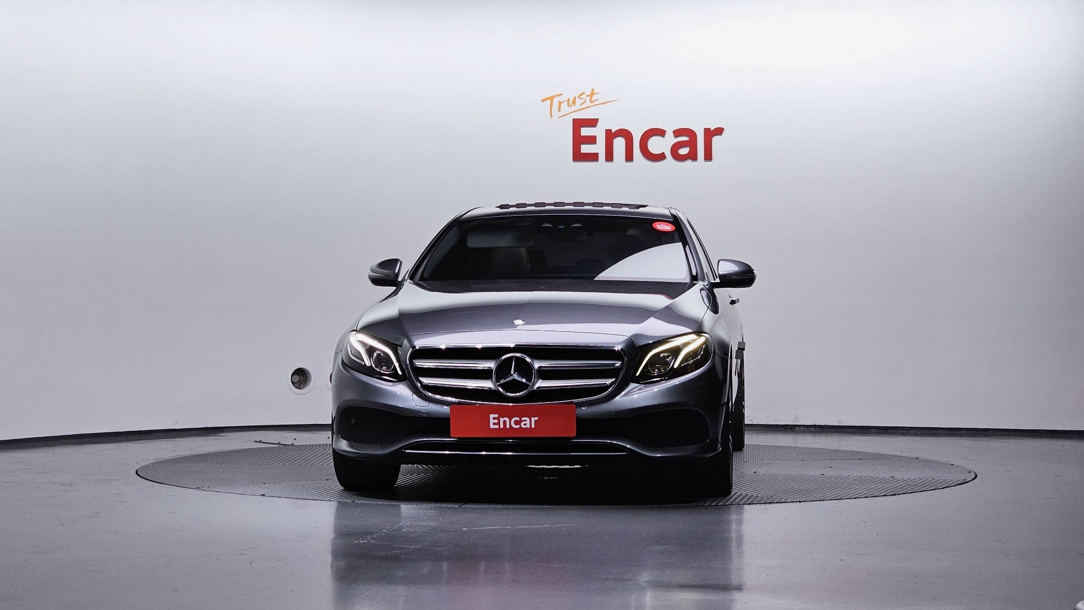 MERCEDES BENZ E-CLASS W213 2017