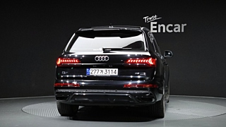 AUDI Q7 4M  55 TFSI Quattro Premium 2023