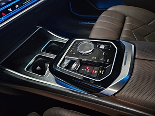 BMW 7-SERIES G70 2023