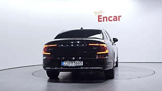 VOLVO S90 2025