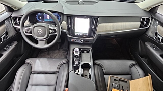 VOLVO S90 2025