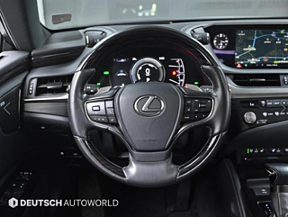 LEXUS ES300H 2020