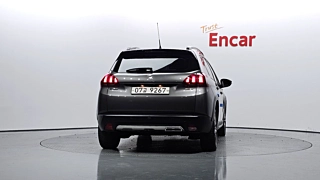 PEUGEOT 2008 2017