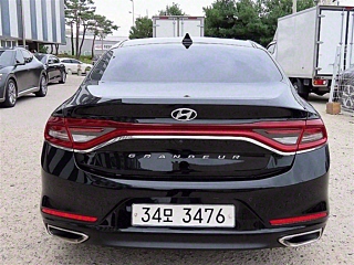 HYUNDAI GRANDEUR IG 2017