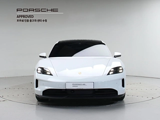 PORSCHE TAYCAN 2024