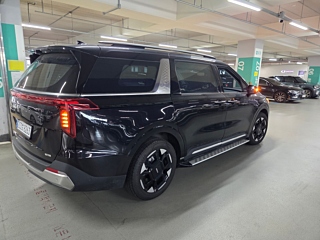 KIA CARNIVAL 2024