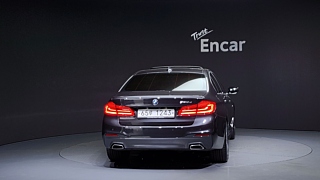 BMW 5-SERIES G30 2018